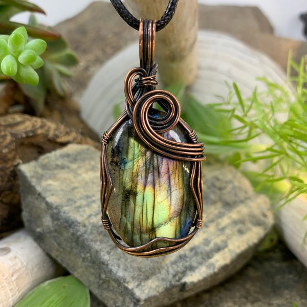 Magical Labradorite Copper Wire Pendant Necklace Online