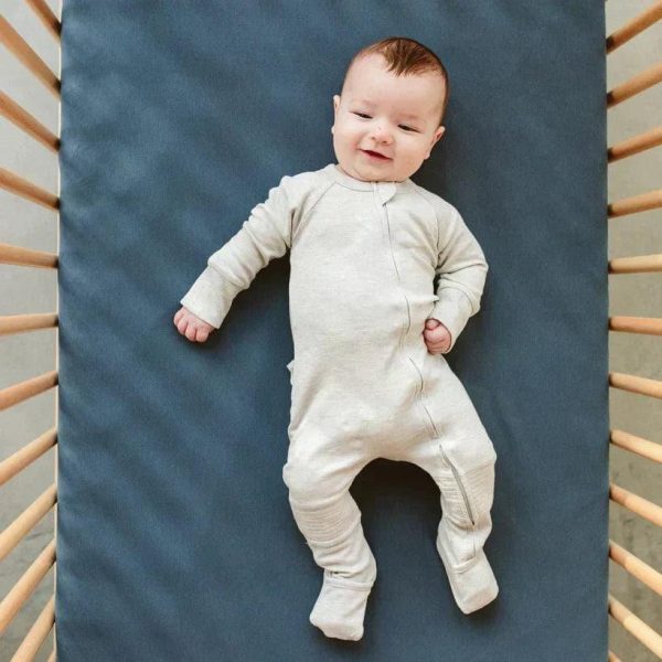 Footies - Storm Gray Online now - Image 2