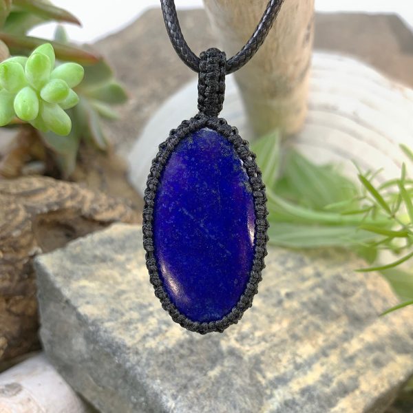 Lapis Lazuli Macramé Pendant Necklace Hot on Sale